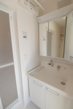 オークリーフ三郷 B棟の物件内観写真